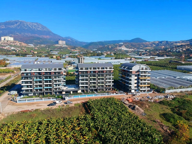 شقة غرفتين وصالة - ضمن مجمع حديث - قريبة من البحر - في كارجي جاك / الانيا 