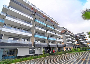 شقة غرفتين وصالة - ضمن مجمع حديث - قريبة من البحر - في كارجي جاك / الانيا 