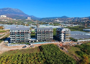 شقة غرفتين وصالة - ضمن مجمع حديث - قريبة من البحر - في كارجي جاك / الانيا 