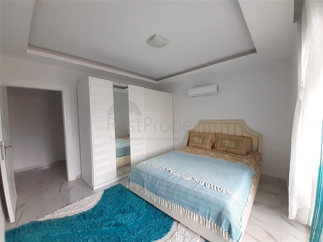 شقة جديدة -من تصميم 1+1 - مع الفرش -ضمن مجمع سكني قريب من البحر / مهموتلار /الانيا 