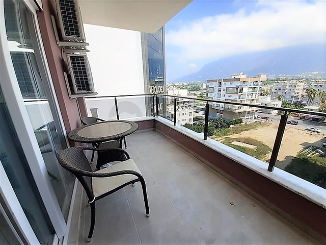 شقة جديدة -من تصميم 1+1 - مع الفرش -ضمن مجمع سكني قريب من البحر / مهموتلار /الانيا 