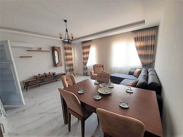 شقة جديدة -من تصميم 1+1 - مع الفرش -ضمن مجمع سكني قريب من البحر / مهموتلار /الانيا 