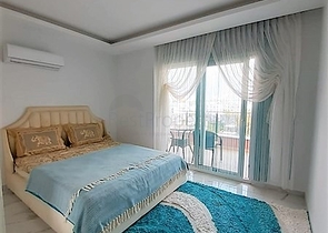 شقة جديدة -من تصميم 1+1 - مع الفرش -ضمن مجمع سكني قريب من البحر / مهموتلار /الانيا 