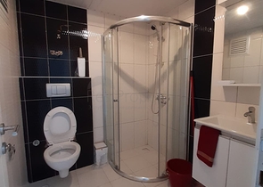 اطلالة بحر -طابق مرتفع - شقة مفروشة غرفة وصالة - مهموتلار /الانيا 