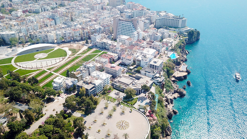 مشروع استثماري في حديقة كاراليوغلو في أنطاليا