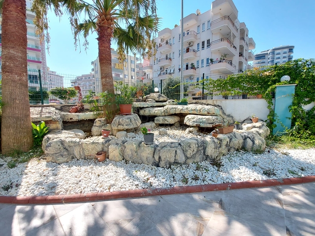 شقة مفروشة ضمن مجمع سكني حديث في مهموتلار /الانيا 