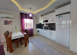 شقة مفروشة ضمن مجمع سكني حديث في مهموتلار /الانيا 