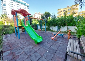 شقة مفروشة ضمن مجمع سكني حديث في مهموتلار /الانيا 