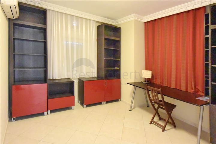 شقة عائلية - ثلاث غرف وصالة - قريبة من البحر -في افسلار / الانيا 