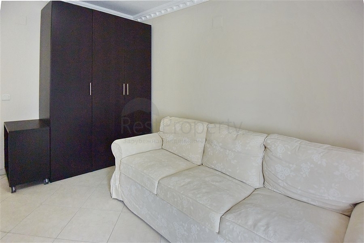 شقة عائلية - ثلاث غرف وصالة - قريبة من البحر -في افسلار / الانيا 