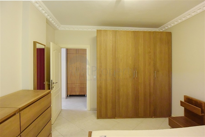 شقة عائلية - ثلاث غرف وصالة - قريبة من البحر -في افسلار / الانيا 