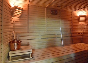 شقة عائلية - ثلاث غرف وصالة - قريبة من البحر -في افسلار / الانيا 