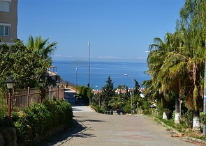 شقة عائلية - ثلاث غرف وصالة - قريبة من البحر -في افسلار / الانيا 