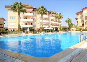 شقة عائلية - ثلاث غرف وصالة - قريبة من البحر -في افسلار / الانيا 