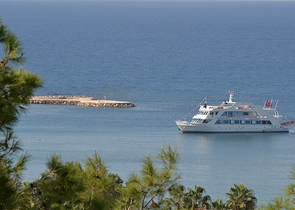 شقة عائلية - ثلاث غرف وصالة - قريبة من البحر -في افسلار / الانيا 