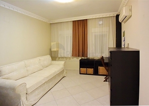 شقة عائلية - ثلاث غرف وصالة - قريبة من البحر -في افسلار / الانيا 