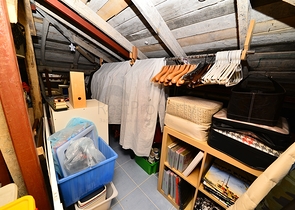 فيلا مستقلة مع مسبح خاص - ثلاث غرف وصالة - في فتهية 