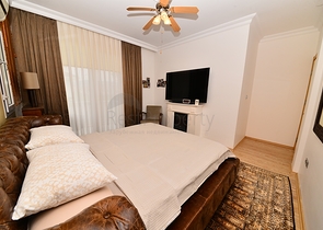 فيلا مستقلة مع مسبح خاص - ثلاث غرف وصالة - في فتهية 