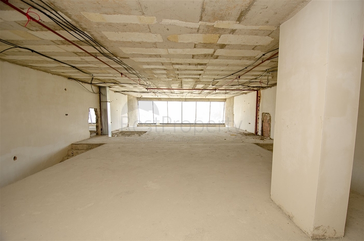 مكاتب 2 + 1 ومحل للبيع في كيبيز أنطاليا