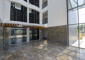 مكاتب 2 + 1 ومحل للبيع في كيبيز أنطاليا