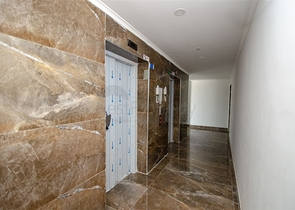 مكاتب 2 + 1 ومحل للبيع في كيبيز أنطاليا