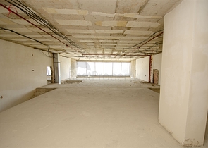 مكاتب 2 + 1 ومحل للبيع في كيبيز أنطاليا