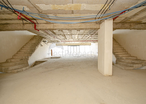 مكاتب 2 + 1 ومحل للبيع في كيبيز أنطاليا