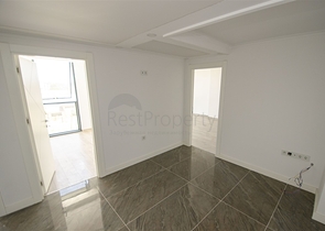 مكاتب 2 + 1 ومحل للبيع في كيبيز أنطاليا