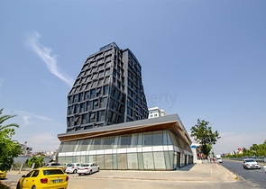 مكاتب 2 + 1 ومحل للبيع في كيبيز أنطاليا