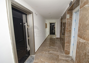 مكاتب 2 + 1 ومحل للبيع في كيبيز أنطاليا