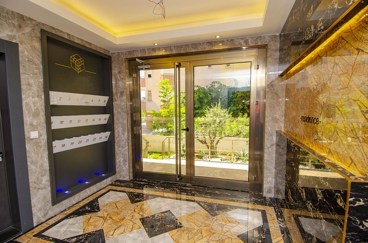 شقق 2 + 1 في مجمع بجوار قناة بواشاي في ليمان كونيالتي