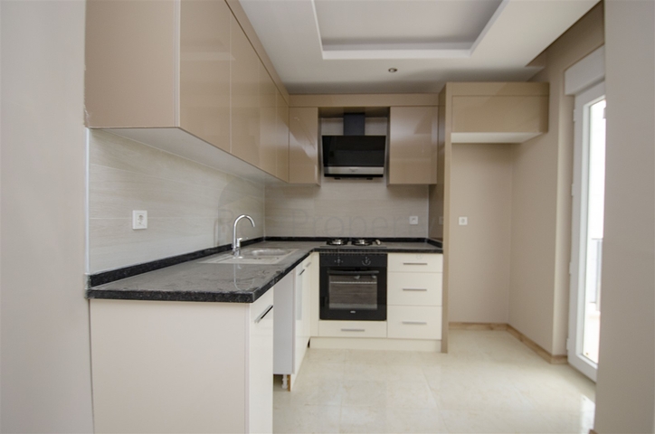 شقق 2 + 1 في مجمع بجوار قناة بواشاي في ليمان كونيالتي