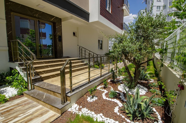 شقق 2 + 1 في مجمع بجوار قناة بواشاي في ليمان كونيالتي