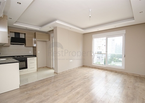 شقق 2 + 1 في مجمع بجوار قناة بواشاي في ليمان كونيالتي