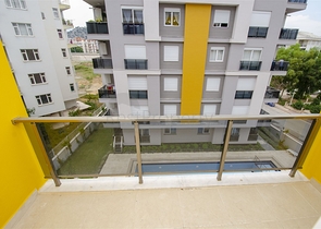 شقق 2 + 1 في مجمع بجوار قناة بواشاي في ليمان كونيالتي