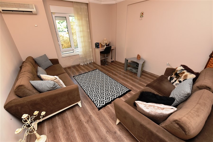 فيلا مستقلة مع مسبح خاص - 4 غرف وصالة - كارجي جاك/ الانيا 