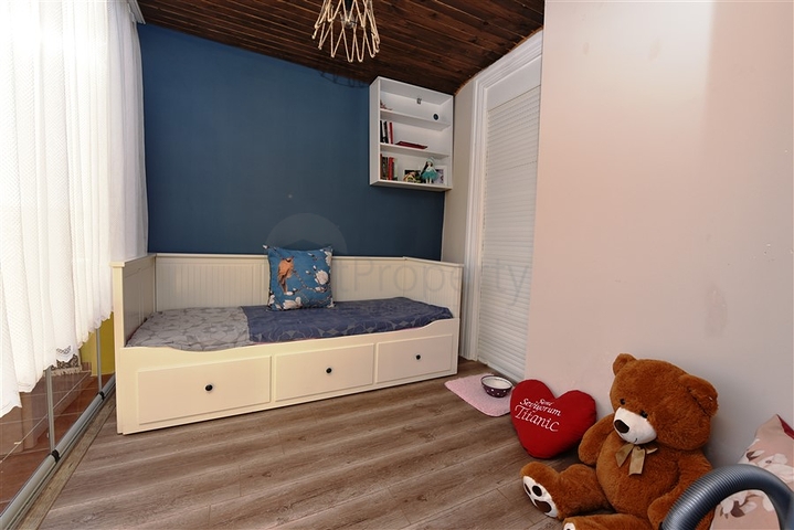 فيلا مستقلة مع مسبح خاص - 4 غرف وصالة - كارجي جاك/ الانيا 