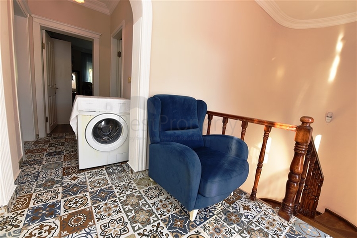 فيلا مستقلة مع مسبح خاص - 4 غرف وصالة - كارجي جاك/ الانيا 