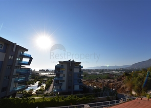 فيلا مستقلة مع مسبح خاص - 4 غرف وصالة - كارجي جاك/ الانيا 