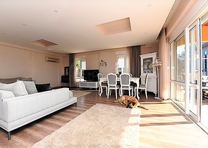 فيلا مستقلة مع مسبح خاص - 4 غرف وصالة - كارجي جاك/ الانيا 