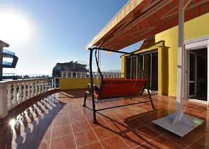 فيلا مستقلة مع مسبح خاص - 4 غرف وصالة - كارجي جاك/ الانيا 