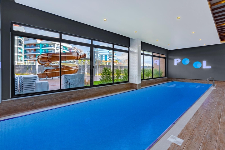 مجمع  فاخر في منطقة مركزية - شقة غرفة وصالة - اوبا / الانيا 