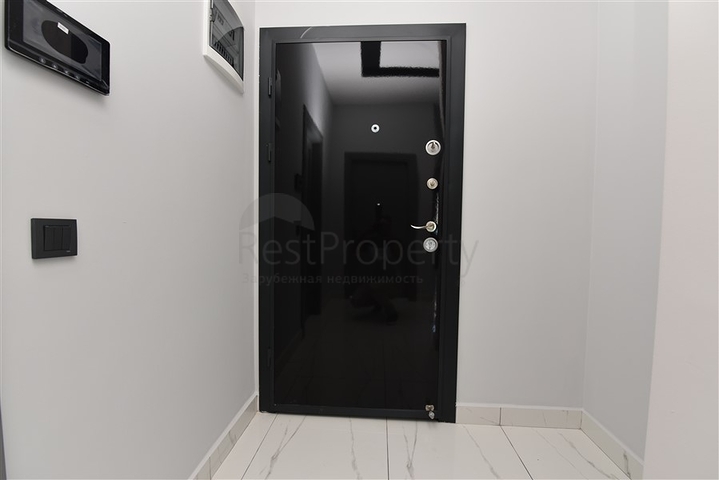 مجمع  فاخر في منطقة مركزية - شقة غرفة وصالة - اوبا / الانيا 