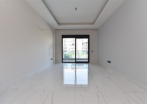 مجمع  فاخر في منطقة مركزية - شقة غرفة وصالة - اوبا / الانيا 