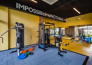 مجمع  فاخر في منطقة مركزية - شقة غرفة وصالة - اوبا / الانيا 