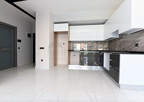 مجمع  فاخر في منطقة مركزية - شقة غرفة وصالة - اوبا / الانيا 