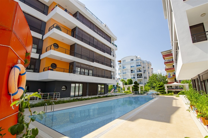 شقة 2 + 1 مع أثاث في هورما كونيالتي