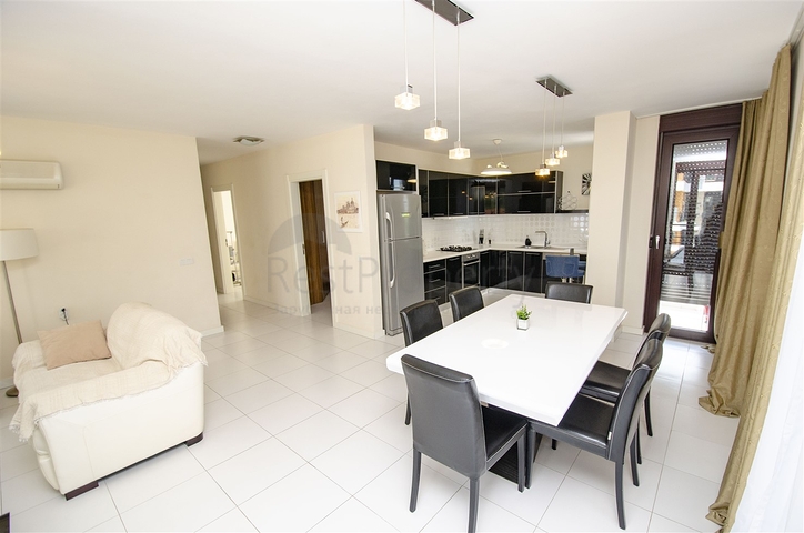 شقة 2 + 1 مع أثاث في هورما كونيالتي