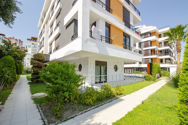 شقة 2 + 1 مع أثاث في هورما كونيالتي