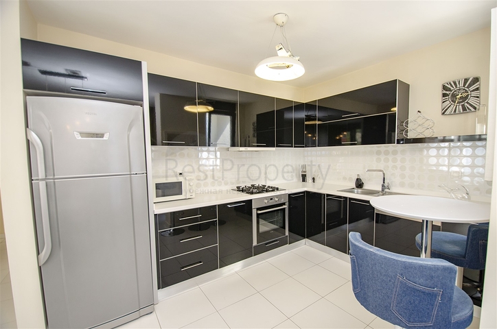 شقة 2 + 1 مع أثاث في هورما كونيالتي